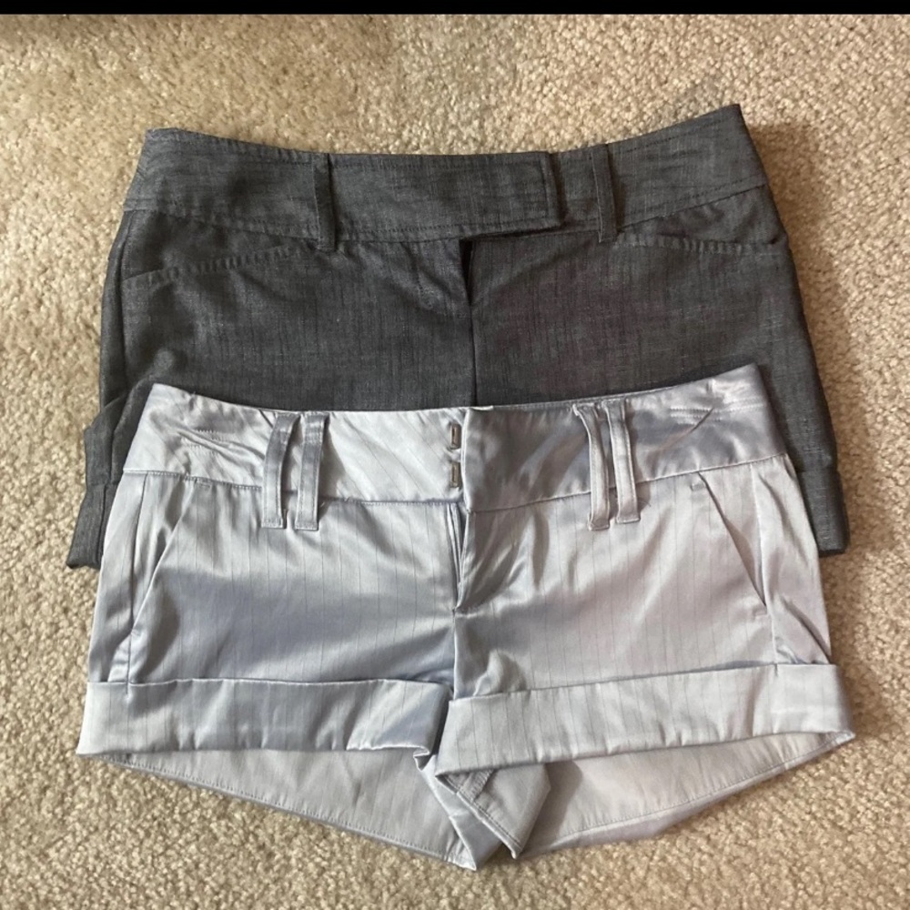 Bundle of size 1 shorts